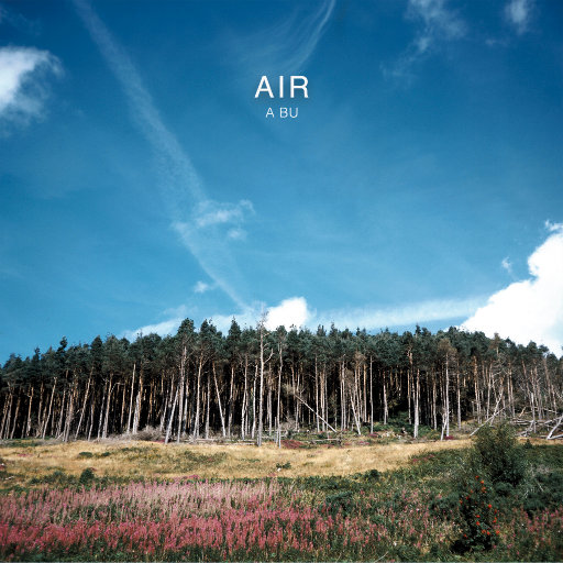 日本男生和女生一起努力生小孩
